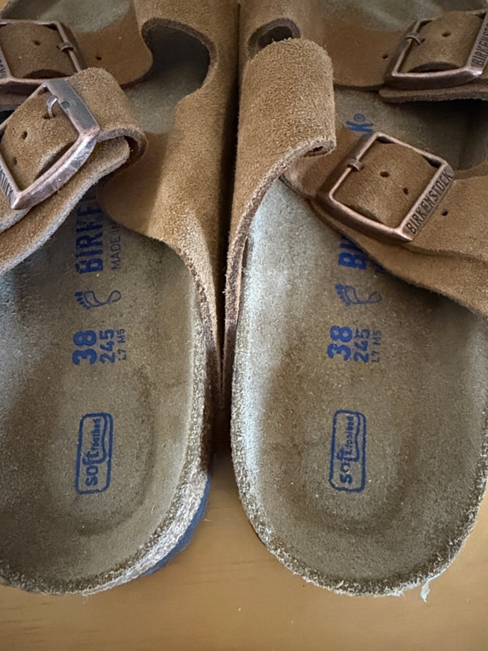 Birkenstock Arizona Soft Footbed Suede Sandals. 38. Very Gently Used! - Picture 2 of 10